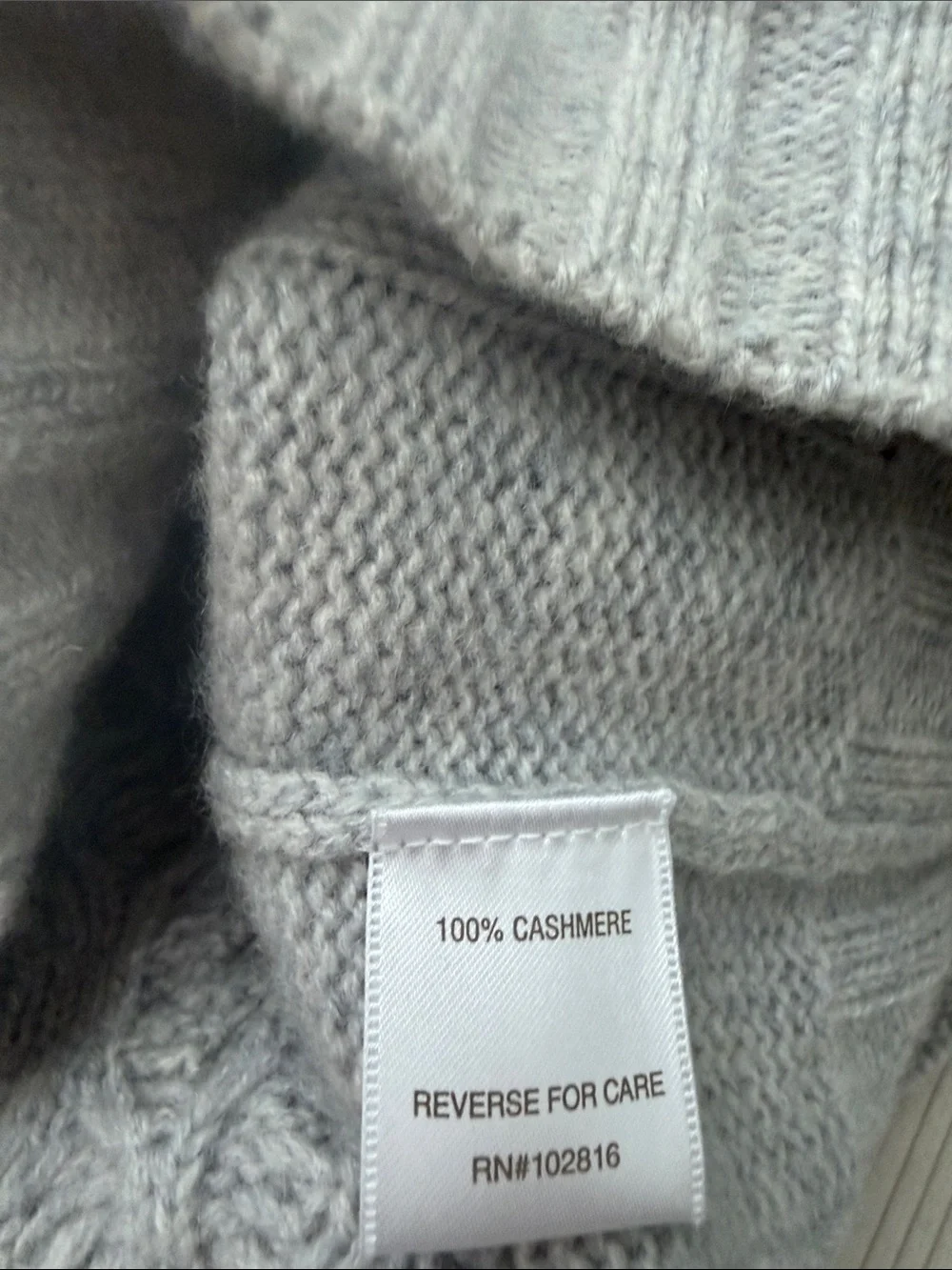 NWOT! Garnet Hill Light Gray Cashmere V-Neck Sweater Vest. Size Small. - Picture 4 of 4